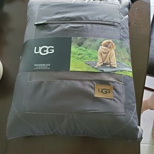 Ugg outdoor blanket